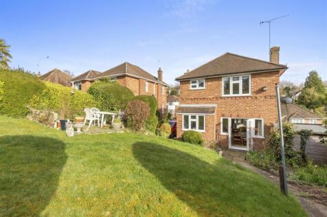 37 Westover Rd, HP13 5HY-12.jpg