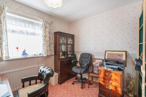 156 Station Road-16.jpg