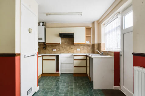 1297401-9-682da57...