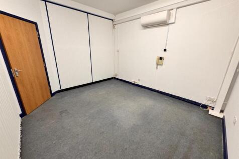 WhatsApp Image 2025-04-14 at 11.33.06_bab4a6b0.jpg