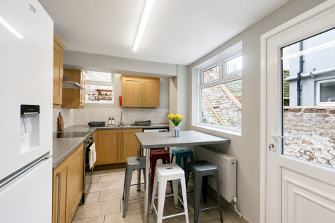 Kitchen 1
