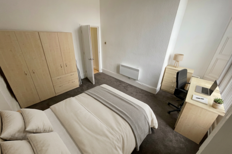 Flat 1, 38 Clarendon Square, Leamington Spa photo 4