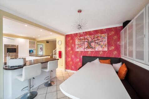 1300560-13-683d98f9d3693