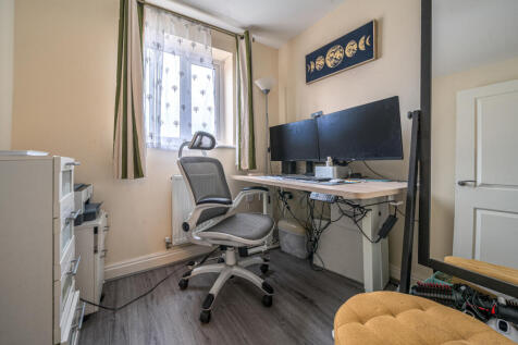 1385203-15-69284d...