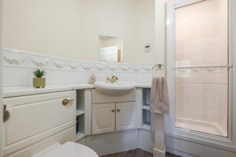 Spynie Gardens-45.jpg