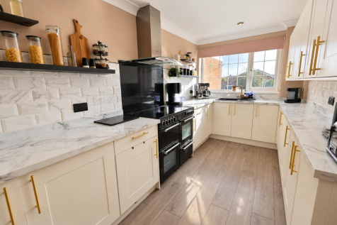 GALLEY KITCHEN