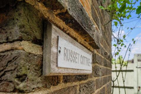 RUSSETTS COTTAGE, 58 (1).jpg