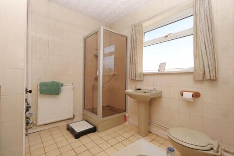 Ground Floor Bathroom