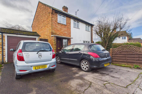 3 Bedroom Detached Property