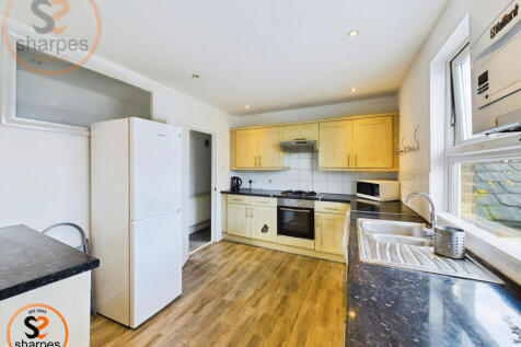 091de045-CAM03524G0-PR0041-STILL009