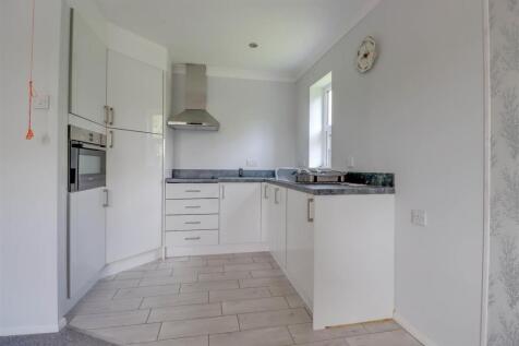 38 SYCAMORE COURT-7.jpg