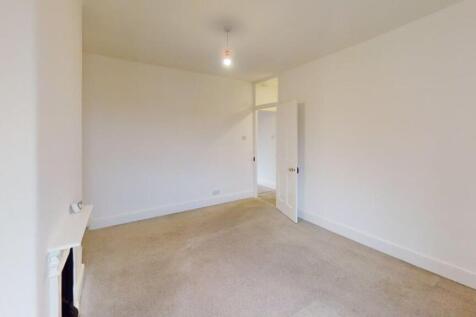 13-Jubilee-Terrace-Bedroom 7.jpg