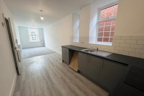 Rochdale Road, Shaw,  photo 5