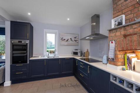 72 Bush Rd, TN12 5LL 020.jpg