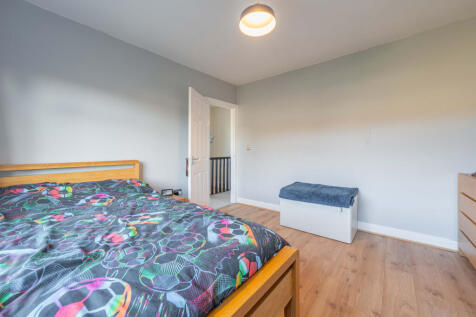 Wainbody Ave South 06388 