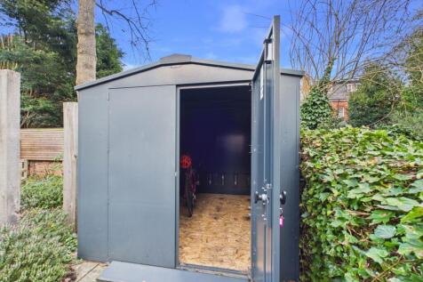 Shared Bike Shed - Flat 4 - 8 Egerton Road North -