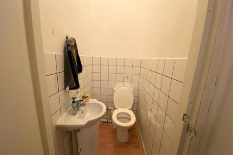 153aDR.WC.JPG