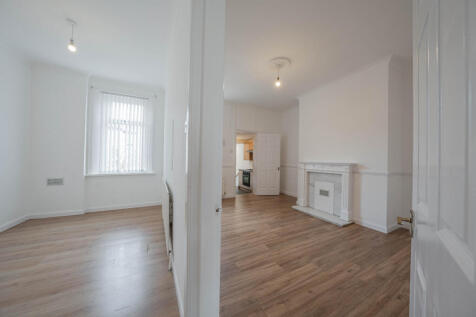 Brinkburn Avenue, Bensham, Gateshead photo 3