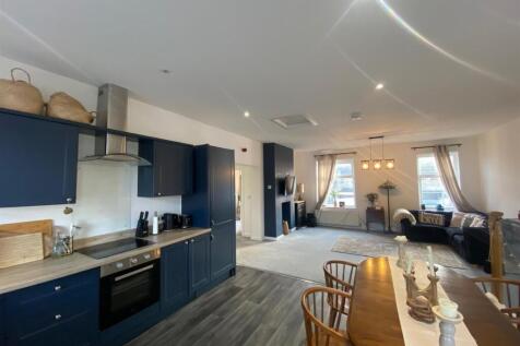 DINING KITCHEN 1.jpg
