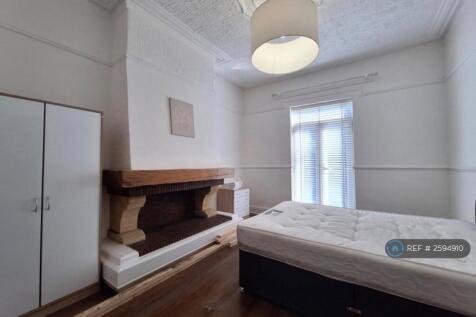 g/Floor One Of 4 Ready To Let