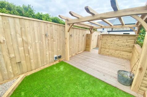 Garden, Garage, Parking &amp; Views