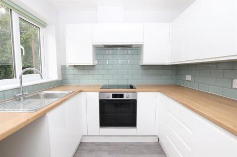 Kitchen.JPG