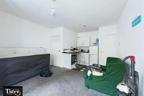 CAM03440G0-PR0217...