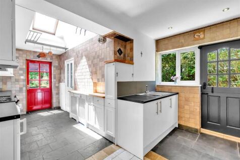 kitchen 1a.jpg