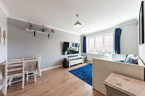 Living Room (1)