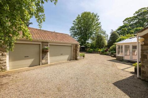 Garaging &amp; Driveway