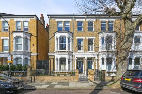 Cromwell Grove - Exterior1