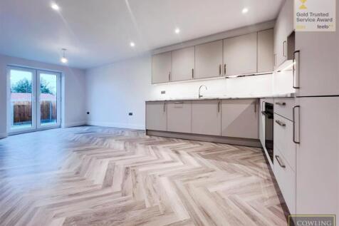 OPEN PLANNED KITCHEN/LIVING ROOM