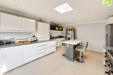Kitchen/ Dinner