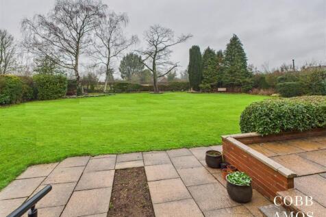 1. garden.jpg