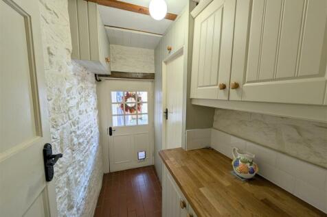 Rear Entrance Hallway