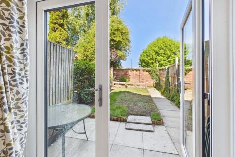 Meadow Close, Nottingham, Nottinghamshire, NG2 photo 3