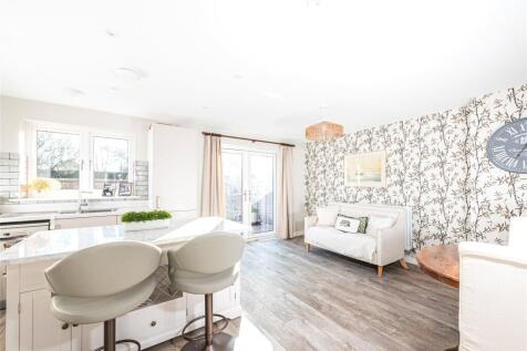 Kitchen/Bkfst/Family