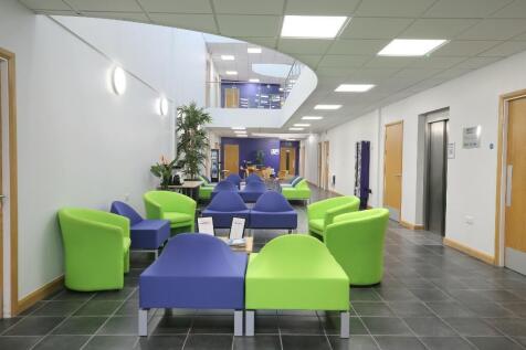 Office to rent Image 3