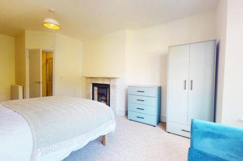 FF Room 3 bd 2