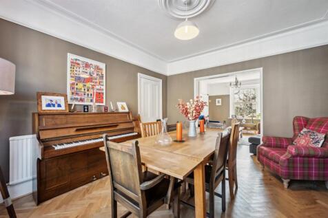 Dining Room towards Sitting Room.jpg