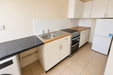 Cardiff Grove, Luton photo 5