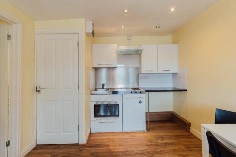 1-bed house on Churchgate, Loughborough, £780/mo