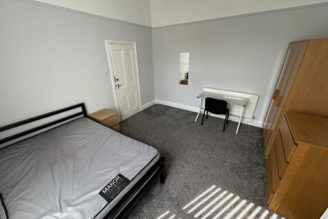 3 Bed - Chetwynd Street, Aigburth, L1 photo 3