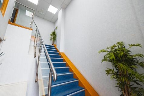 Oaktree Business Centre-26.jpg