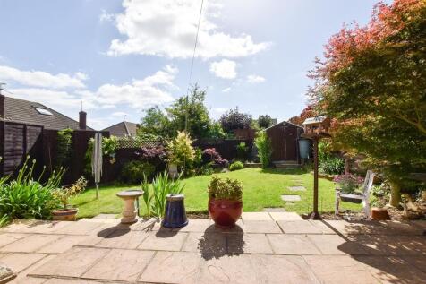 Rear Garden 1.jpg