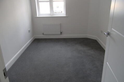 Flaxton Court, Bradford photo 3
