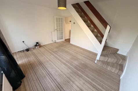 Grasscroft, NORTHAMPTON photo 4