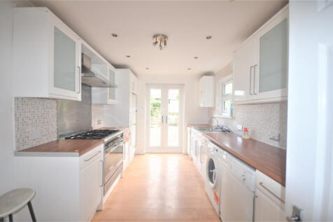 Two bed terraced house to rent Aldborough Road So