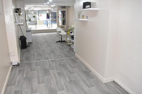 Commercial Property to rent Image 5
