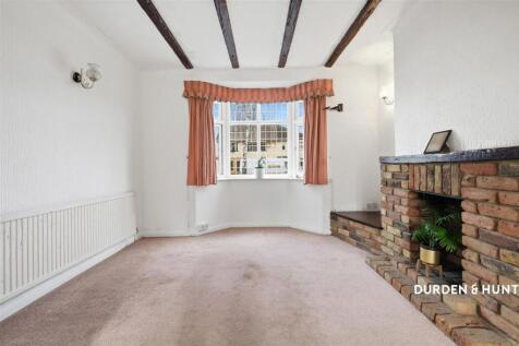 Stradbroke Grove, Ilford, IG5 photo 4